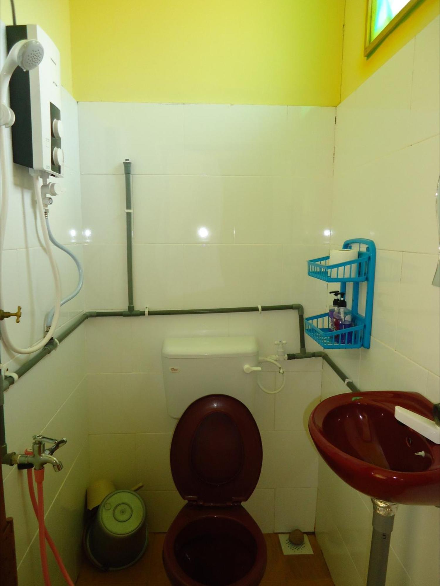 D'Pinggir Guest Room กัวลาทาฮัน ภายนอก รูปภาพ